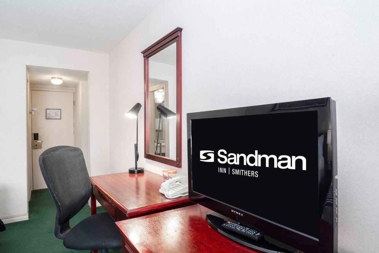 Sandman Inn Smithers Eksteriør bilde